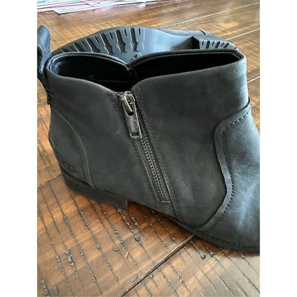 UGG Aureo black waterproof ankle boots booties 11 - Picture 5 of 9